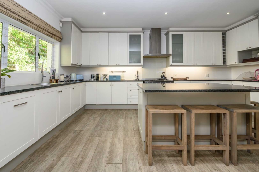 4 Bedroom Property for Sale in Walmer Eastern Cape